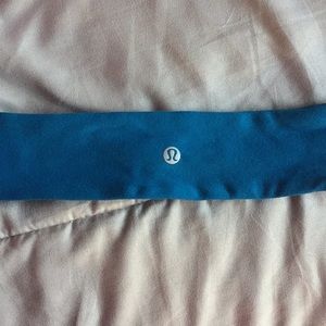 Turquoise lululemon headband
