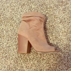 Peep toe slouch bootie