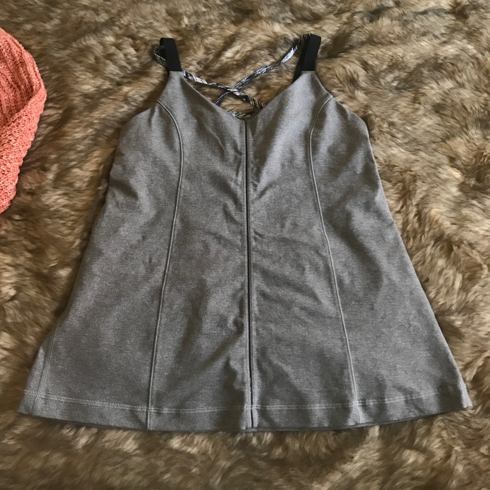 Lululemon tank