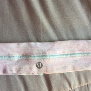 Light pink/blue/white lululemon headband