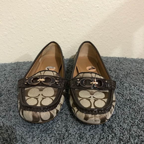 Casual day Coach - Picture 1 of 2