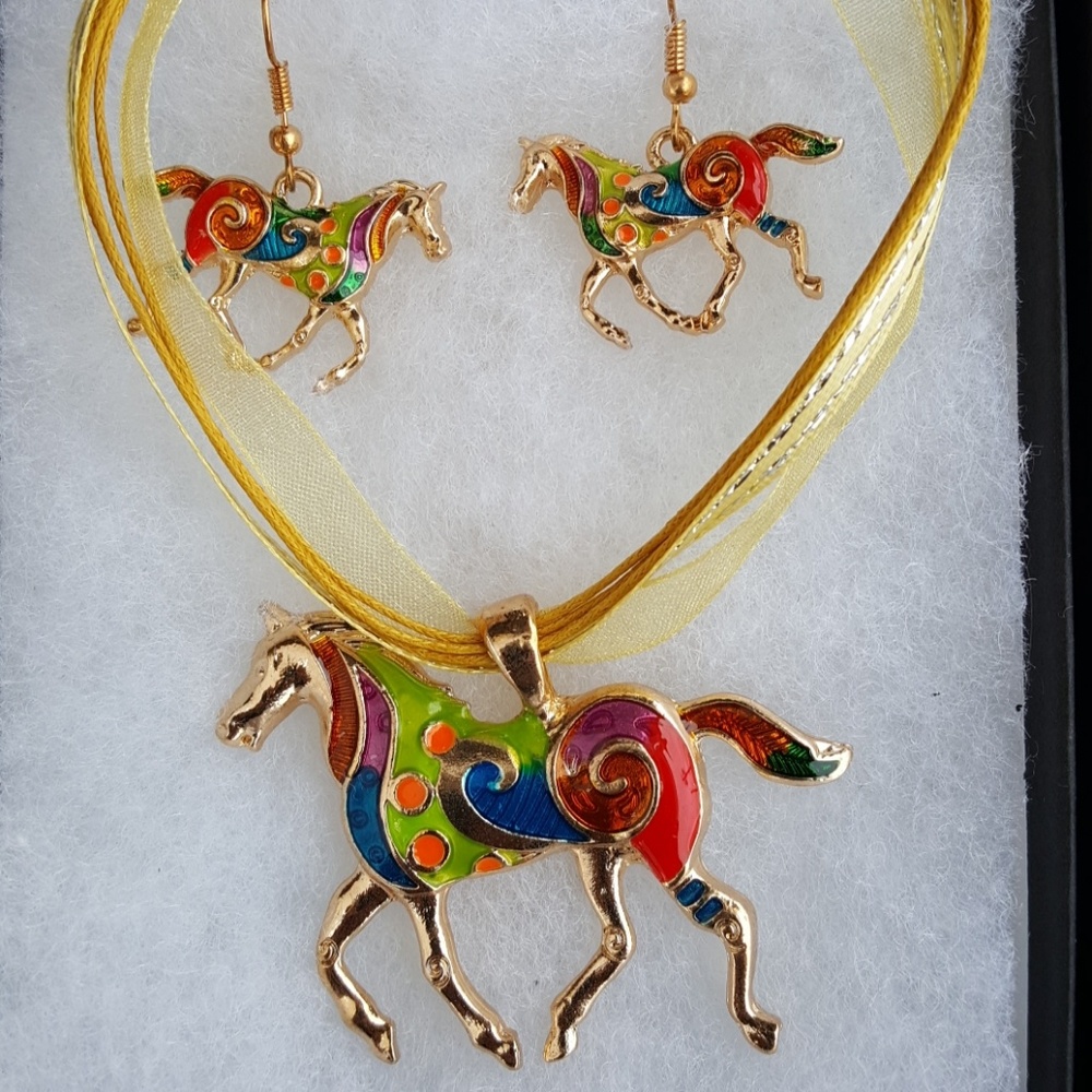 Horse pendant with matching earrings