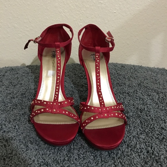 Friday night ready - Picture 1 of 2