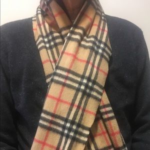 Burberry check camel cashmere scarf