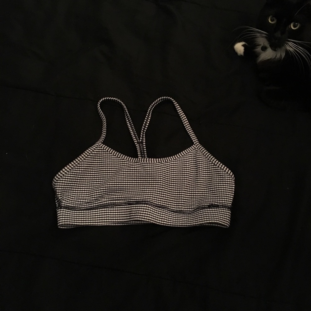 Lululemon sports bra