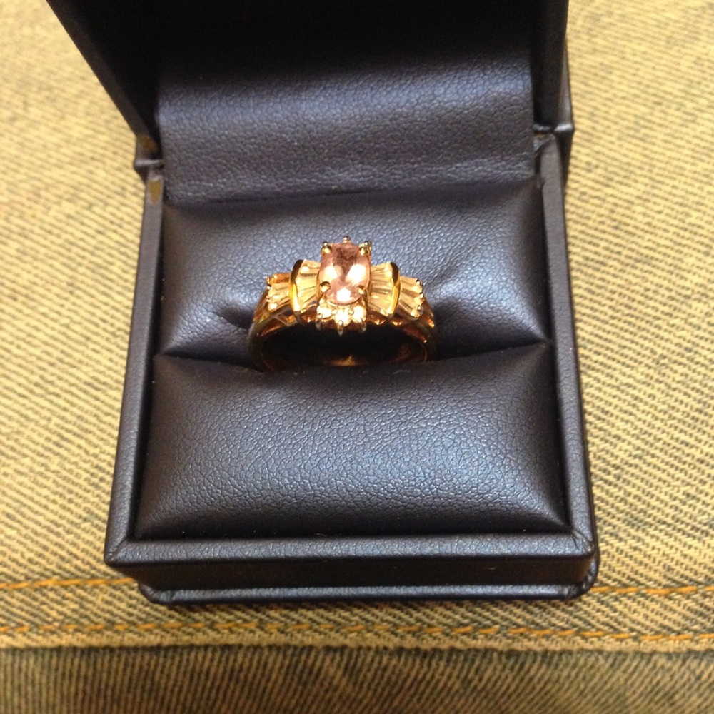 🐞Pretty ring size 8. - Picture 4 of 4