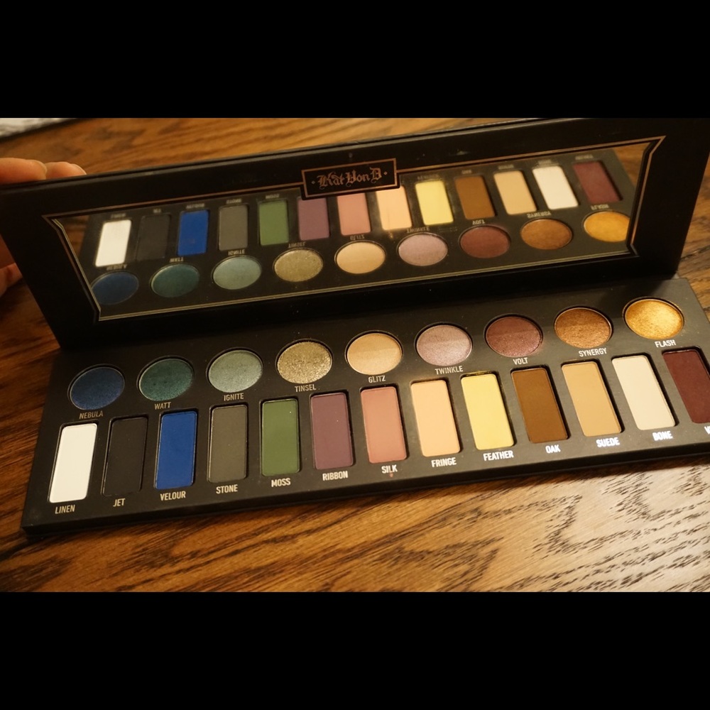Kat von d metal matte palette