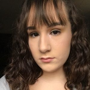 Meet your Posher, Bethany