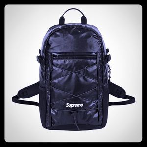 Holiday sale!! Supreme backpack