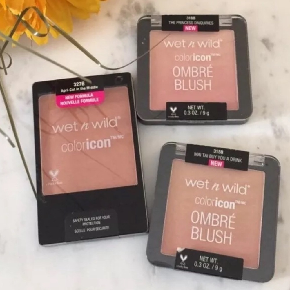 ❤️SOLD❤️ WET N WILD BLUSHES LOT