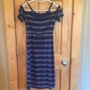 Old Navy size 8, girl dress, never ever warn'