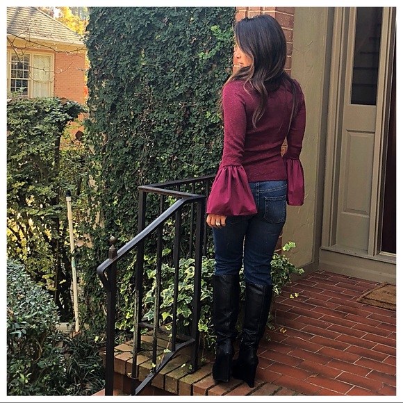 ✨LAST ONE ✨Burgundy bell sleeves top - Picture 5 of 8