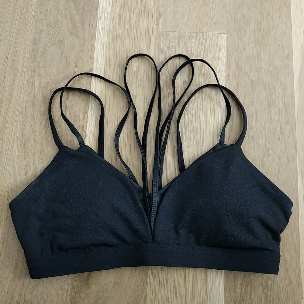 Fabletics black strappy sports bra