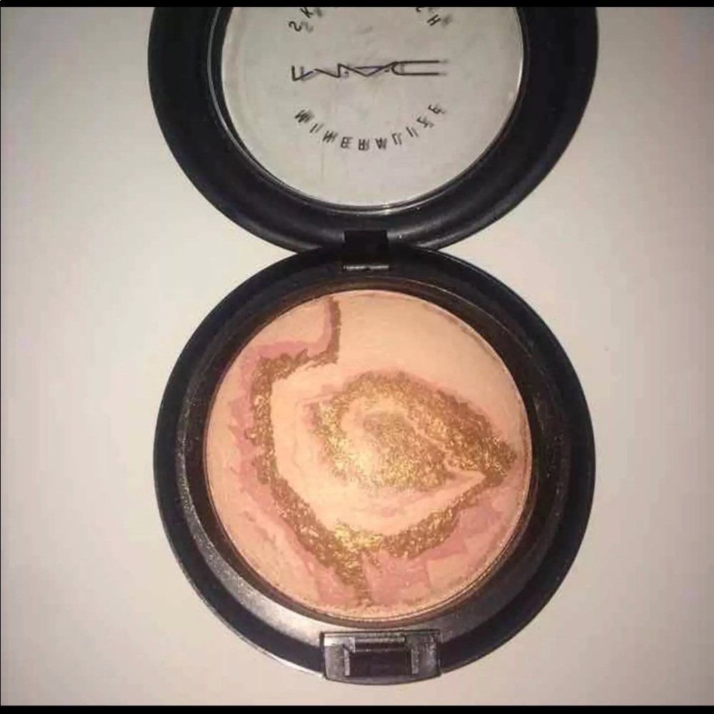 Mac light year highlighter