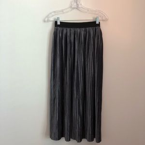 Velvet iron blue pleated skirt