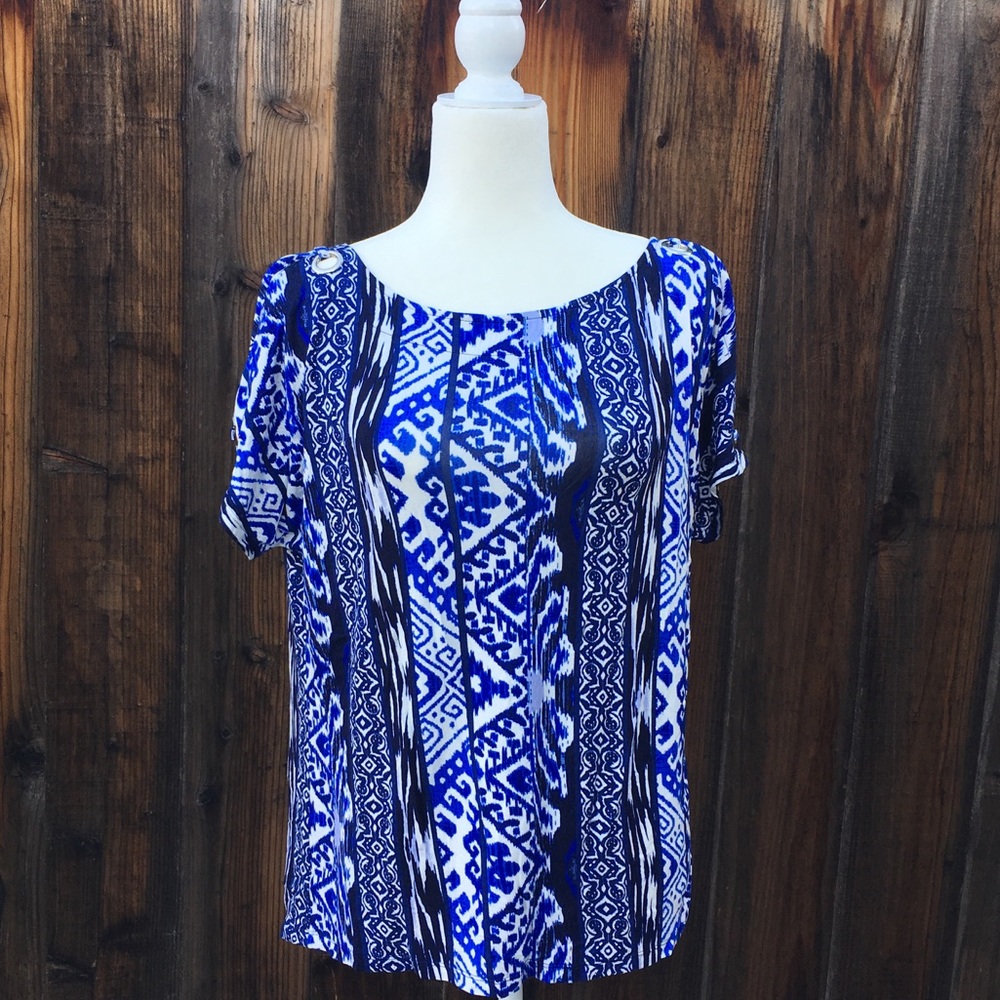 Blue Pattern Blouse - Picture 2 of 8
