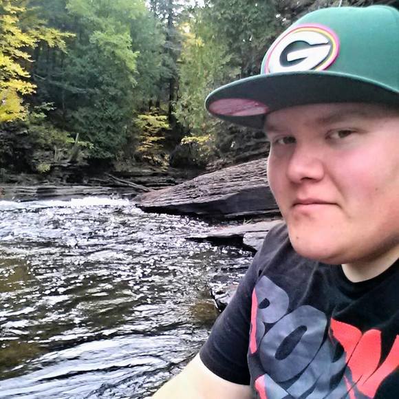 Meet your Posher, Alex - Picture 1 of 1