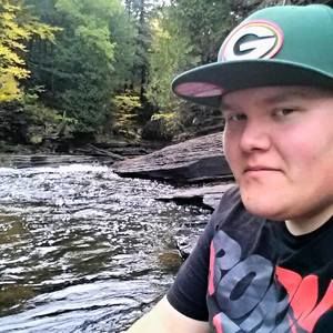 Meet your Posher, Alex