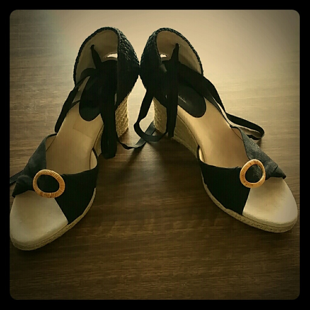 Cole Hann wedge shoe Sz 8 02219P2SO