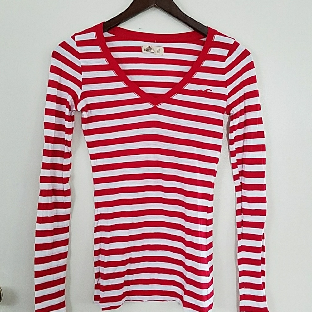 Hollister top