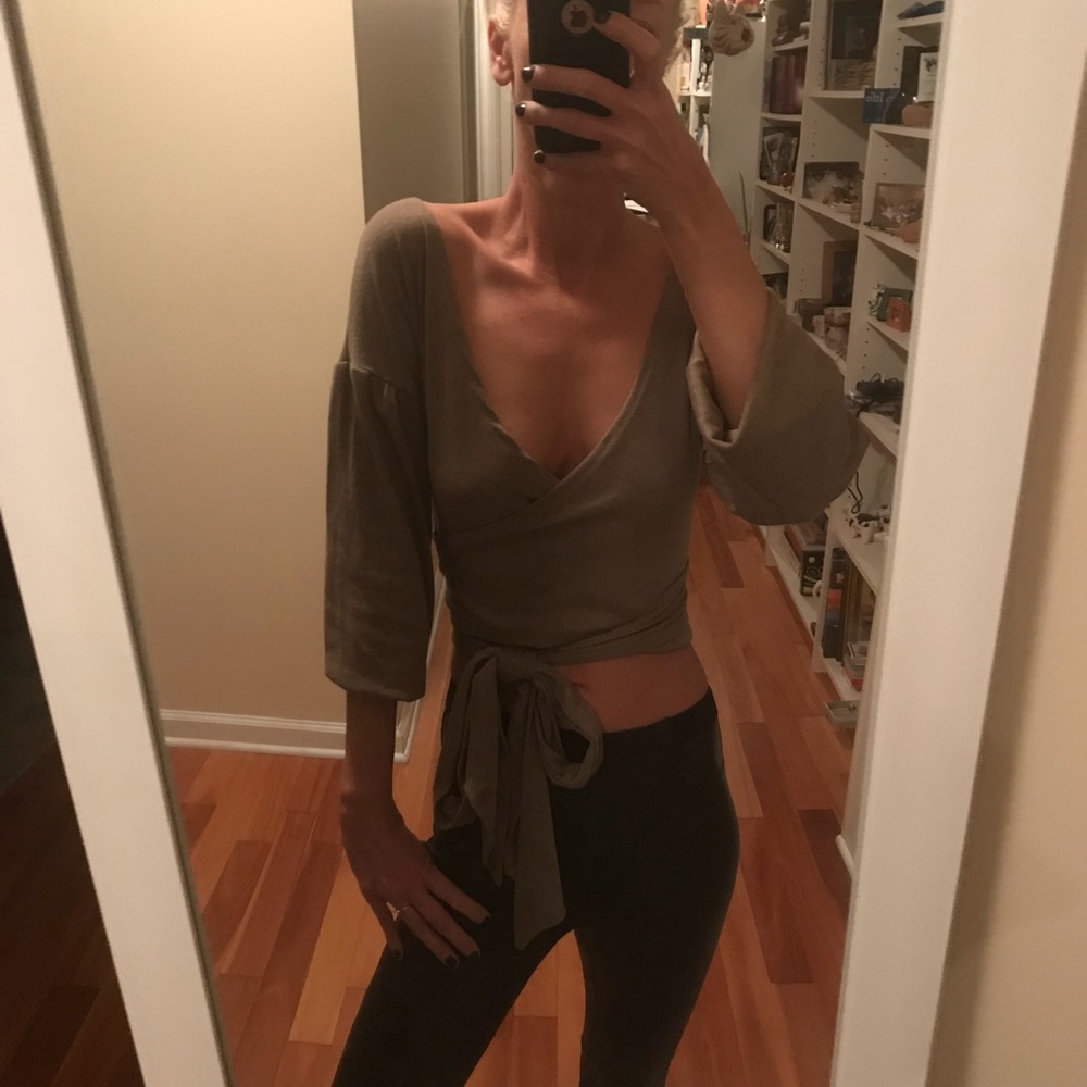 NWT sexy wrap blouse - Picture 3 of 3