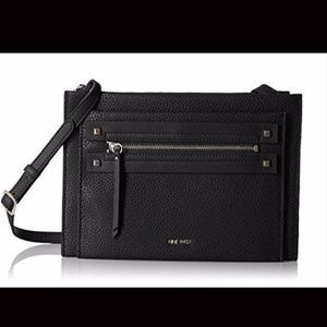 👉SOLD 👈 Nine West Get Poppin Cross Body