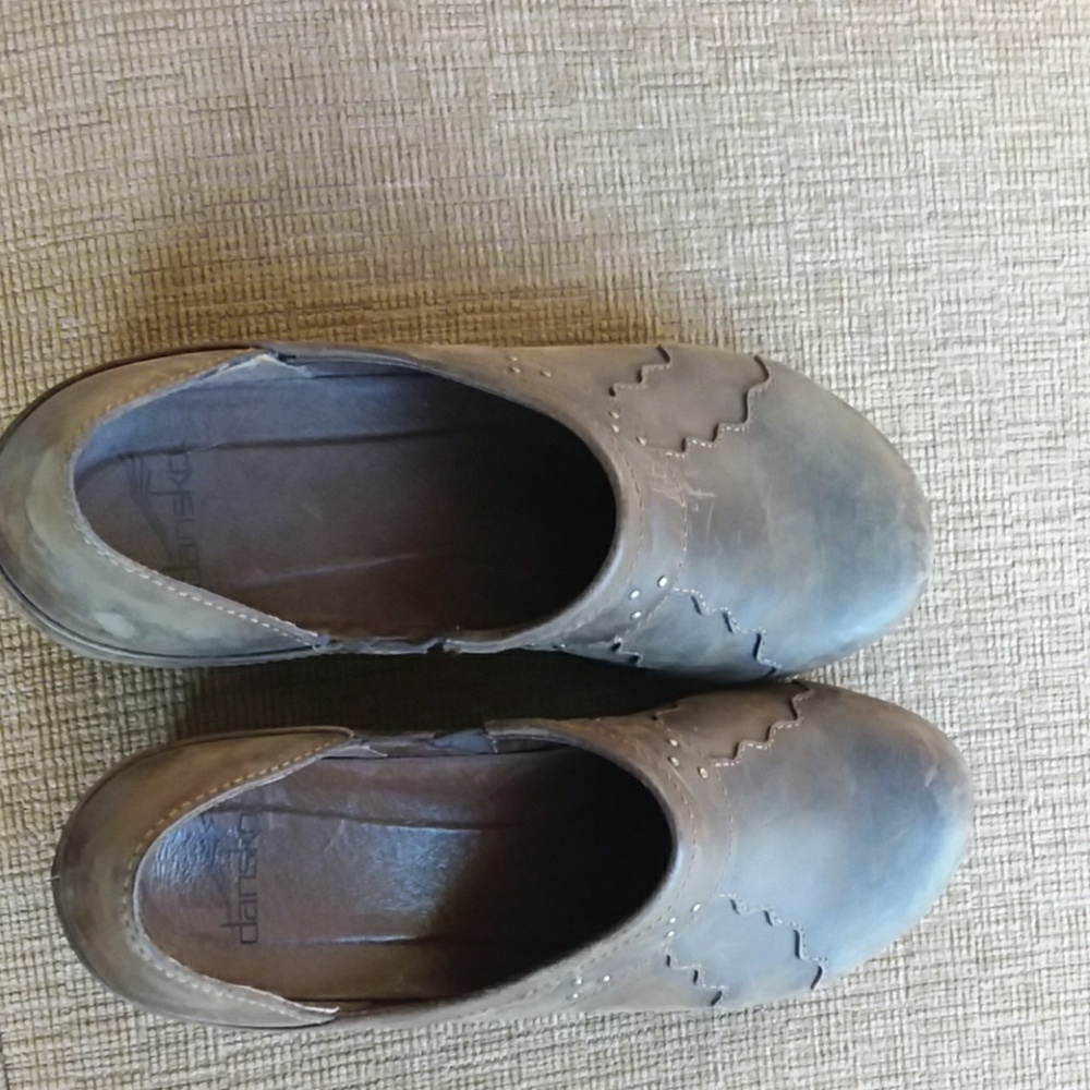 Clogs