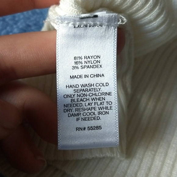 Express- Off The Shoulder Top - Picture 6 of 6