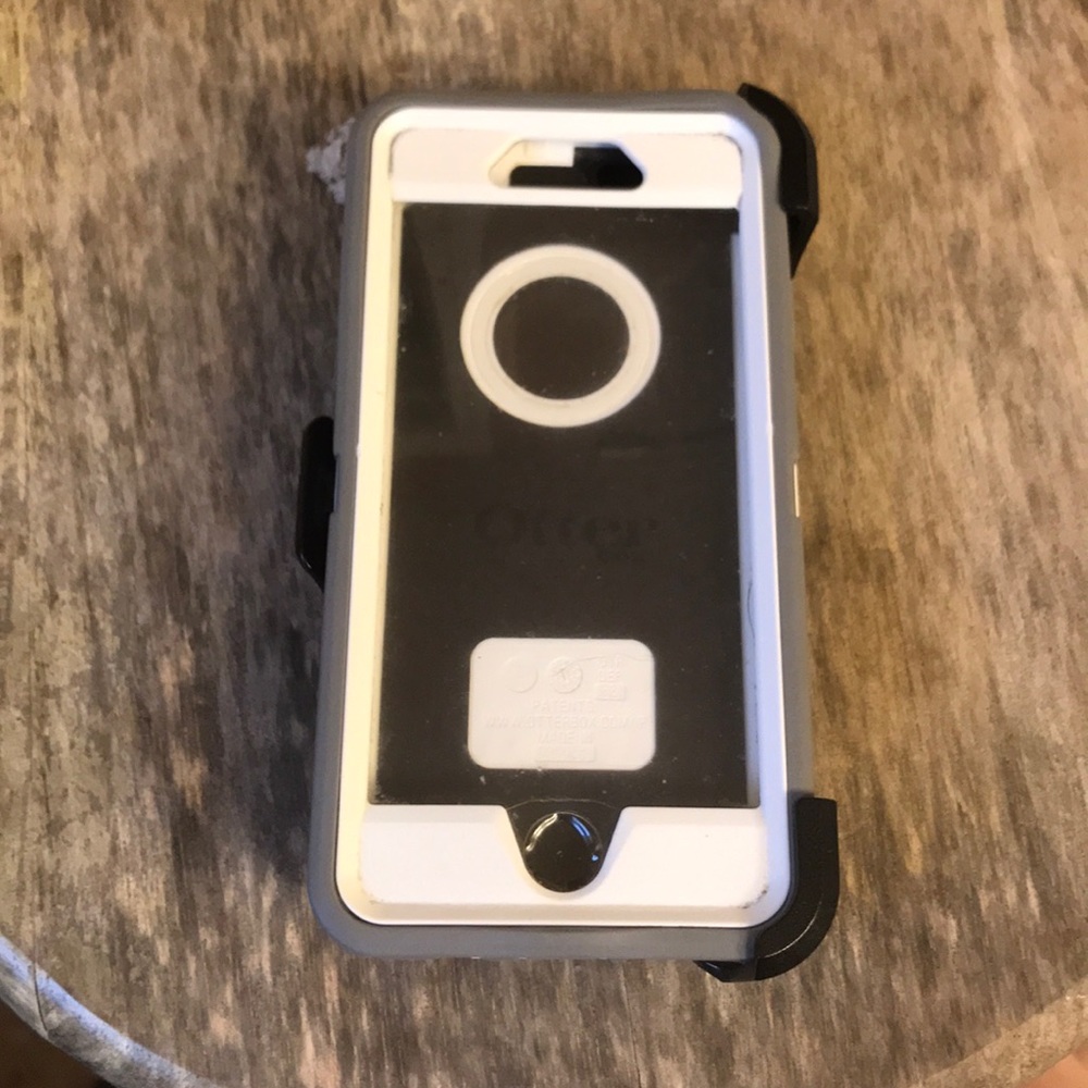iPhone 6s otter box