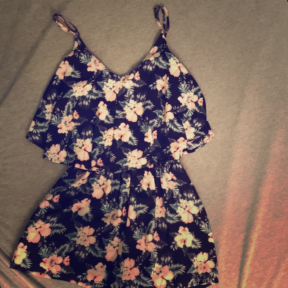 Hawaiian flower print romper