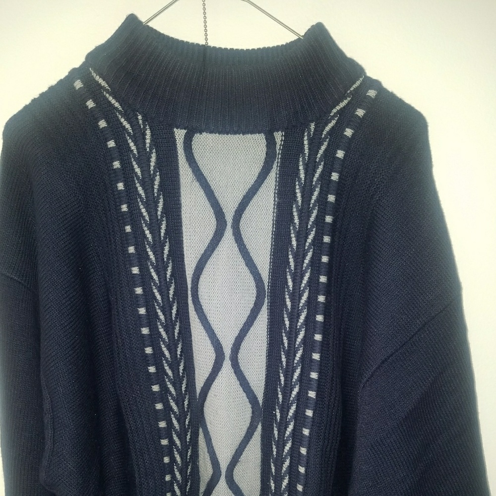 Navy sweater xl