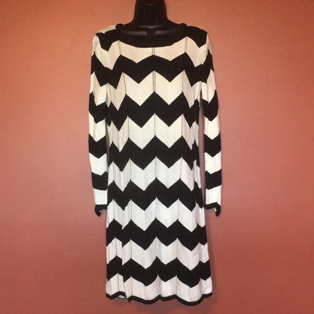 Target Mossimo Black White Chevron Zigzag Dress