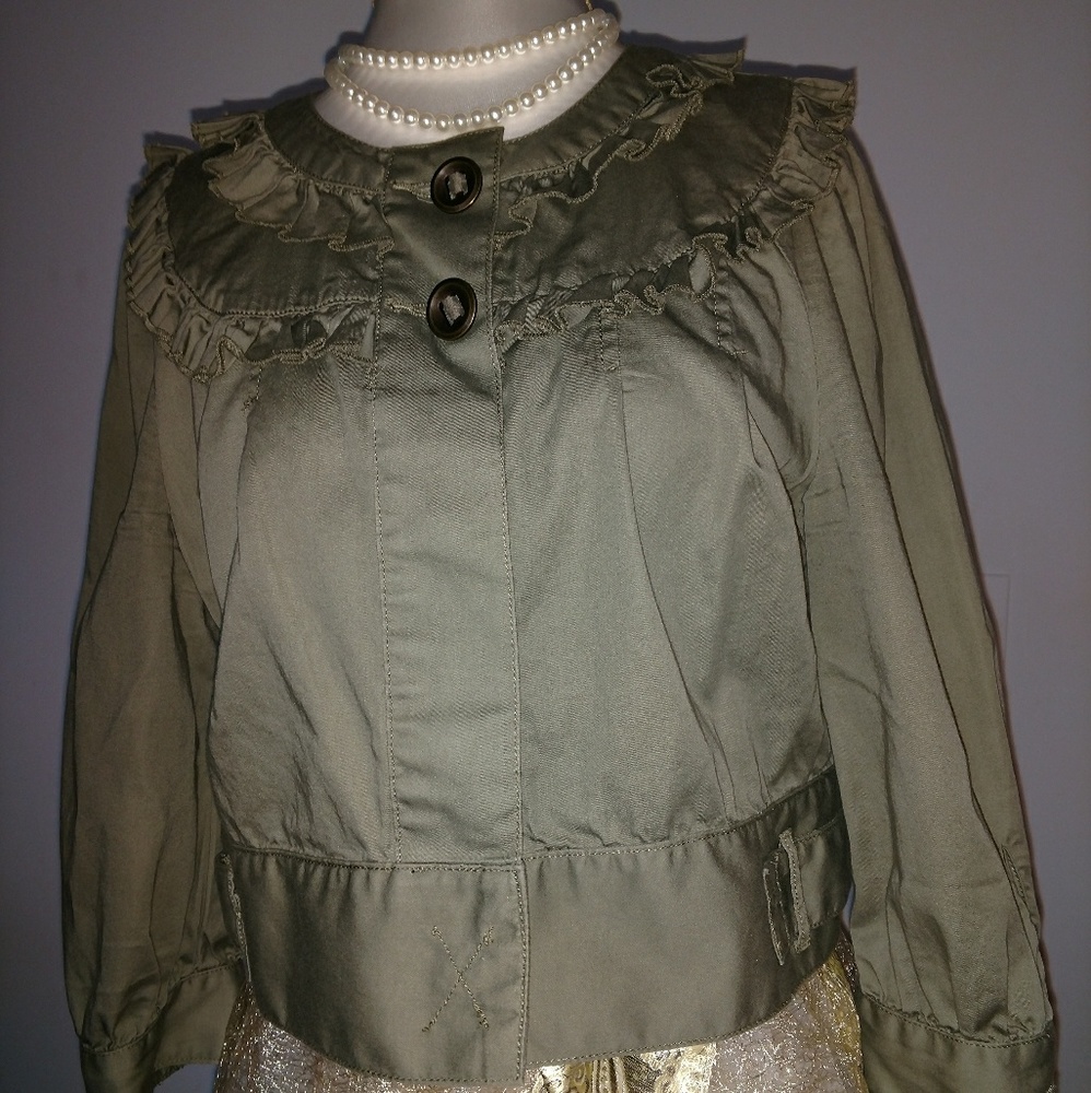 Hinge brand fancy ruffle khaki green military styl