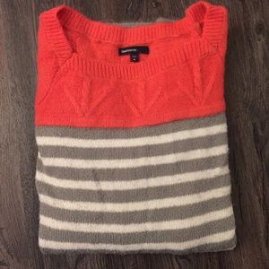 GAP Maternity Color Block Sweater