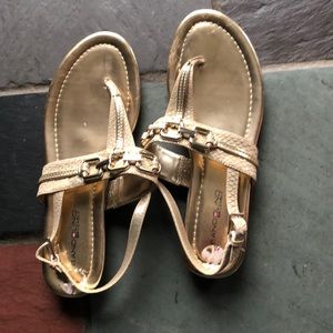 Brand new Gold Bandolino Sandals women’s size 8.5
