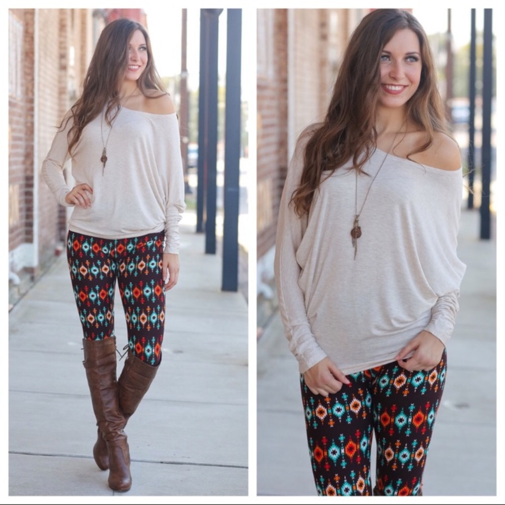 🎉NWOT Infinity Raine oatmeal dolman tunic, S&M