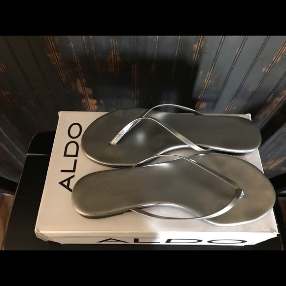 Sandals - Picture 3 of 5