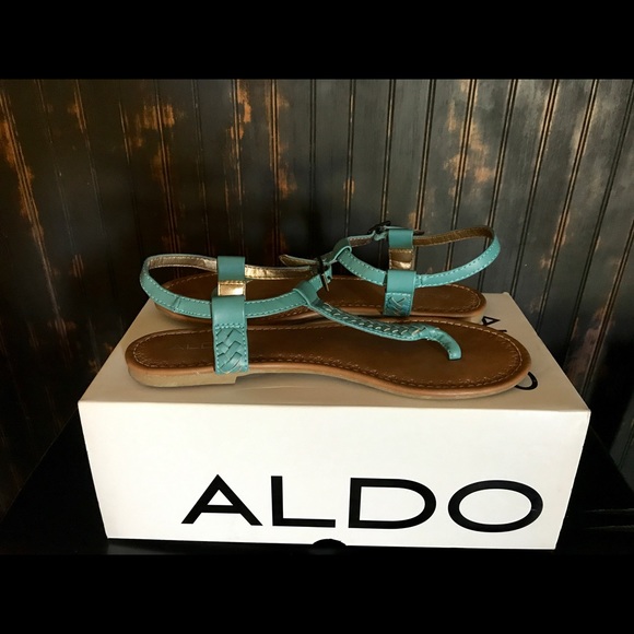 Sandals - Picture 4 of 5