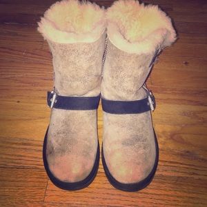 ✨✨Short Buckle UGG Boots✨✨
