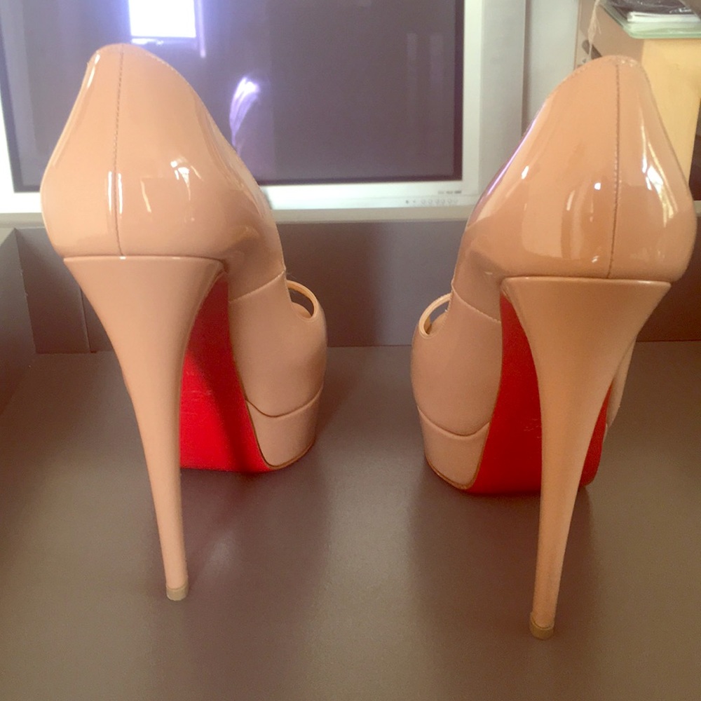 Christian Louboutin Nude Pumps! Runs small