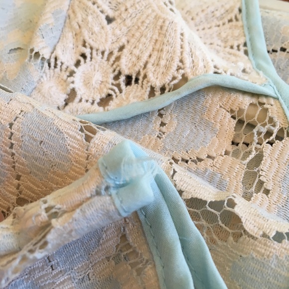 Lush Lace Top - Picture 6 of 6