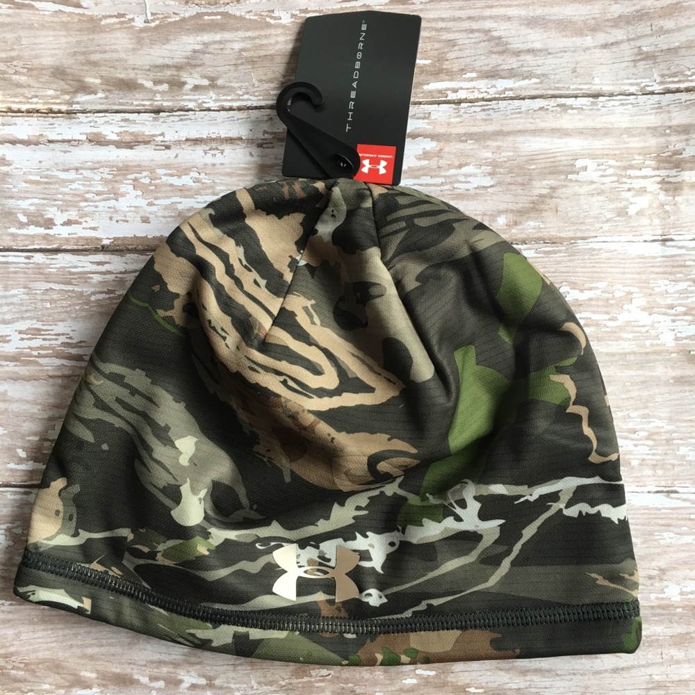 Women’s Under Armour camo hat, BRAND NEW!!