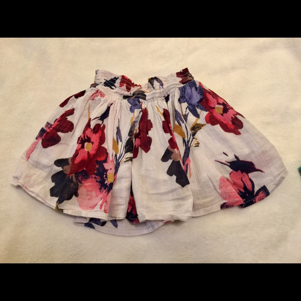 Old Navy Bohemian flowered skirt.