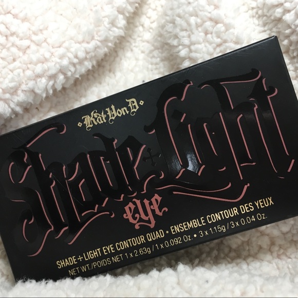 🎱KatVonD 🎱 - Picture 1 of 6