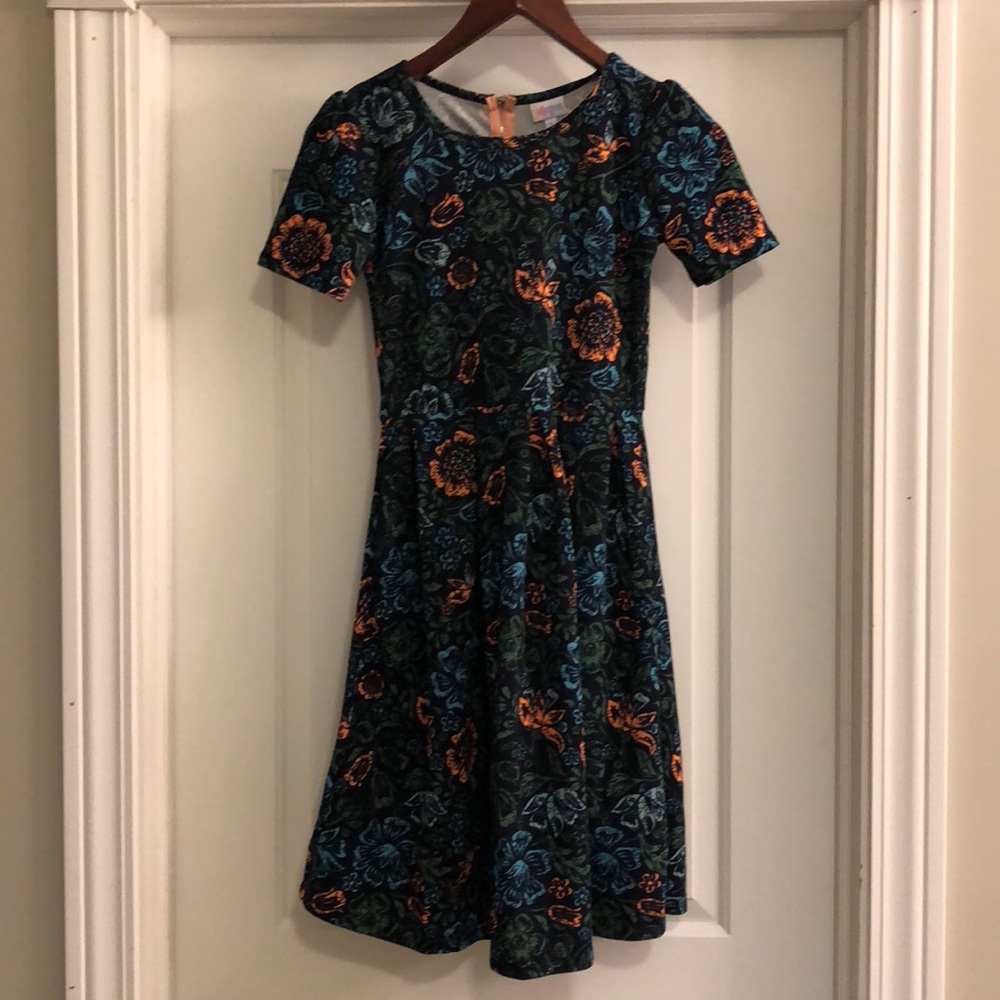LuLaRoe Amelia