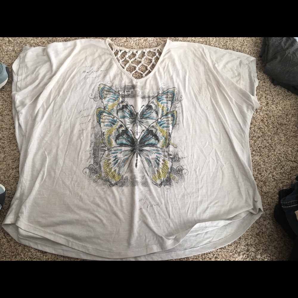 Ladies plus size top