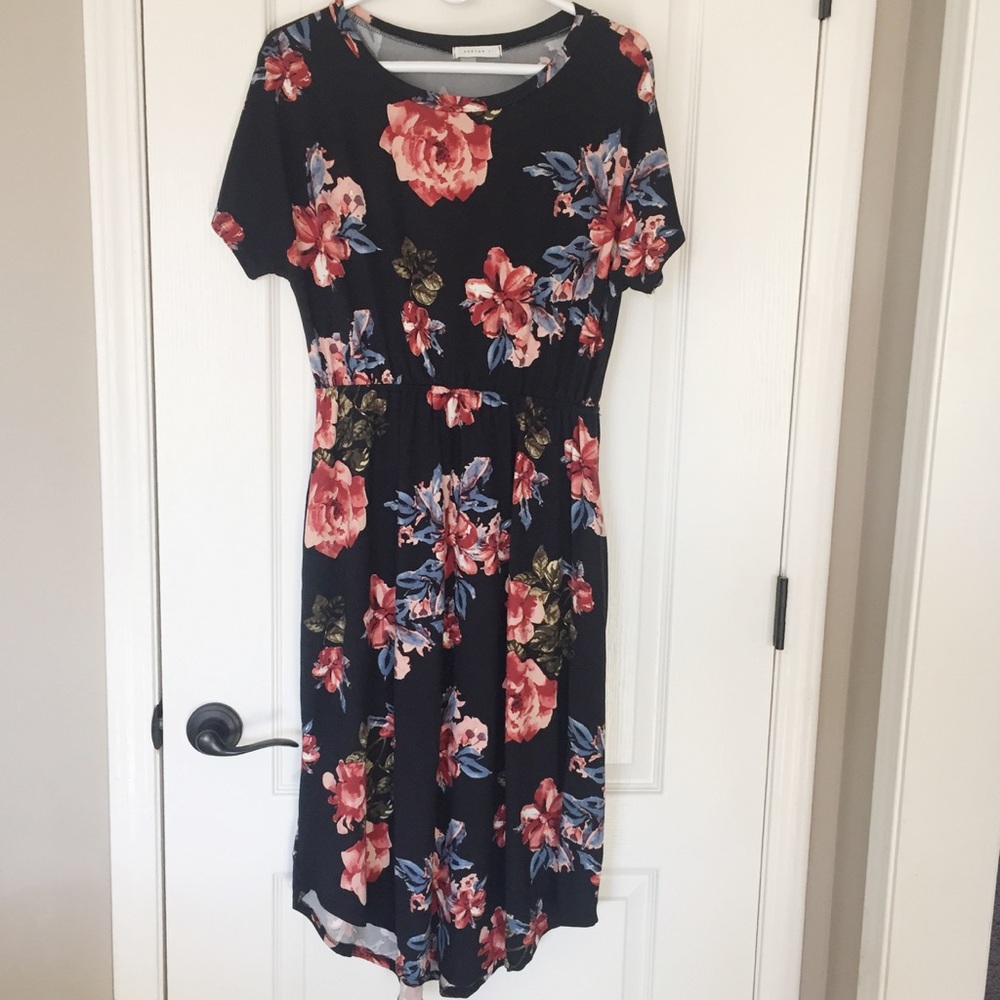 REBORN J black & floral midi dress with pockets