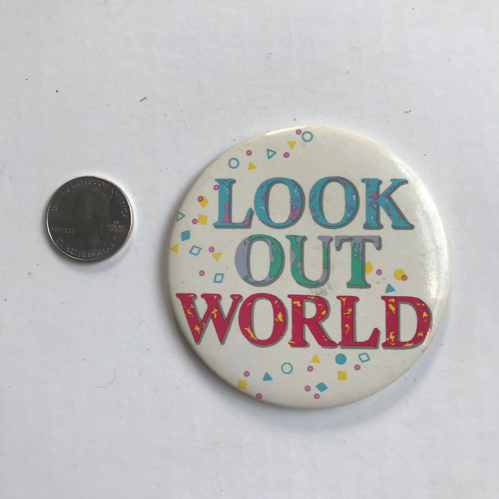 3 Vintage 80s sassy buttons pins