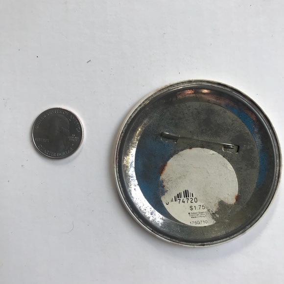 3 Vintage 80s sassy buttons pins - Picture 4 of 4