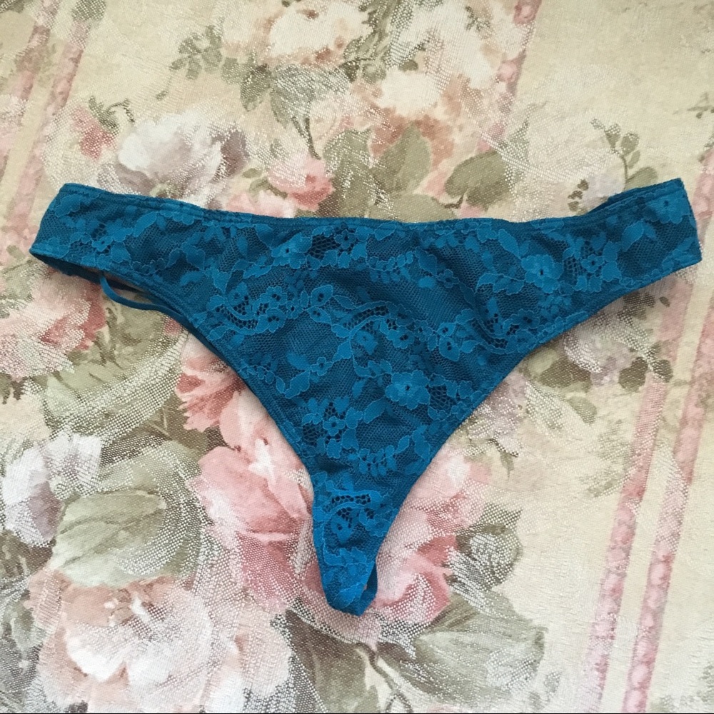 ❌SOLD NEW Victorias Secret Teal Lace VString Panty